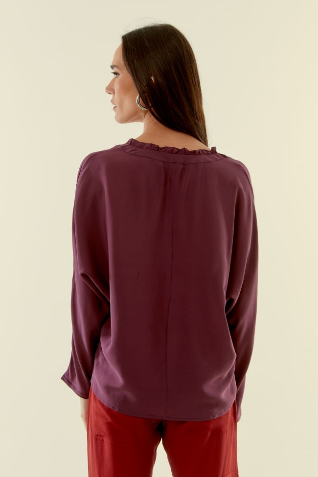 BLUSA GOLA BABADOS