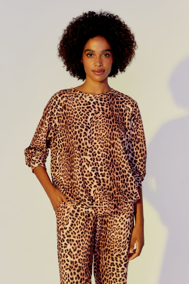 05181825-022-04-BLUSA-MOLETOM-ONCA
