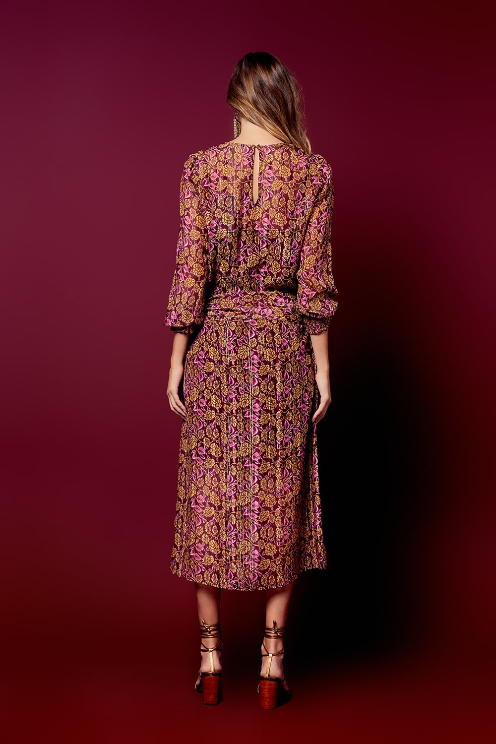 VESTIDO COM FAIXA ESTAMPA EVA LUREX