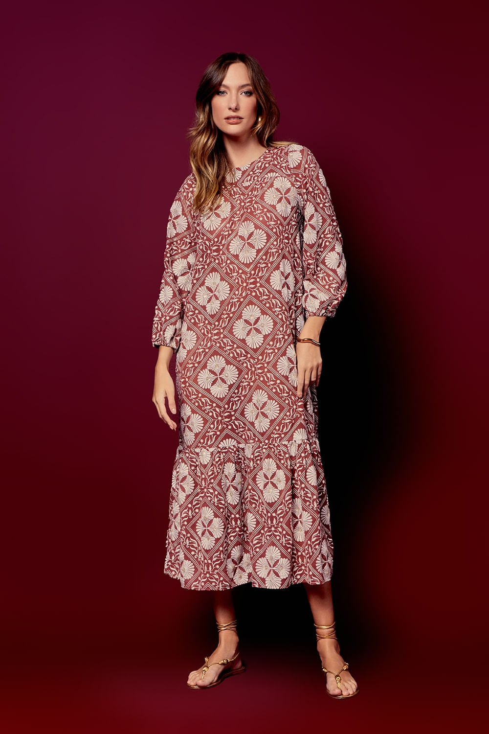 VESTIDO MIDI BORDADO FLOWERS
