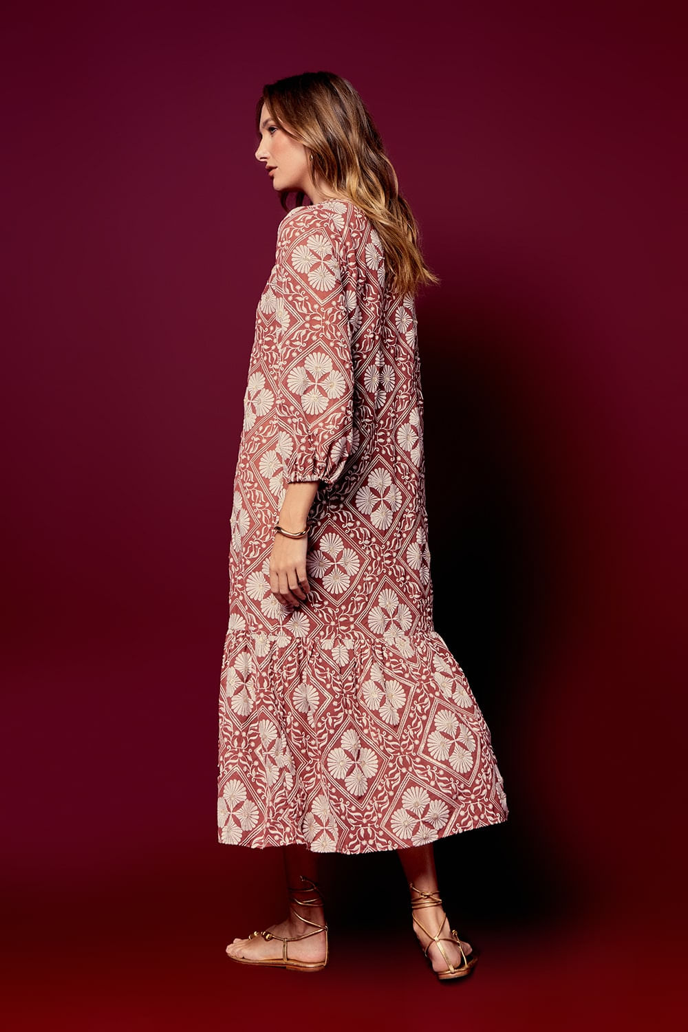 VESTIDO MIDI BORDADO FLOWERS