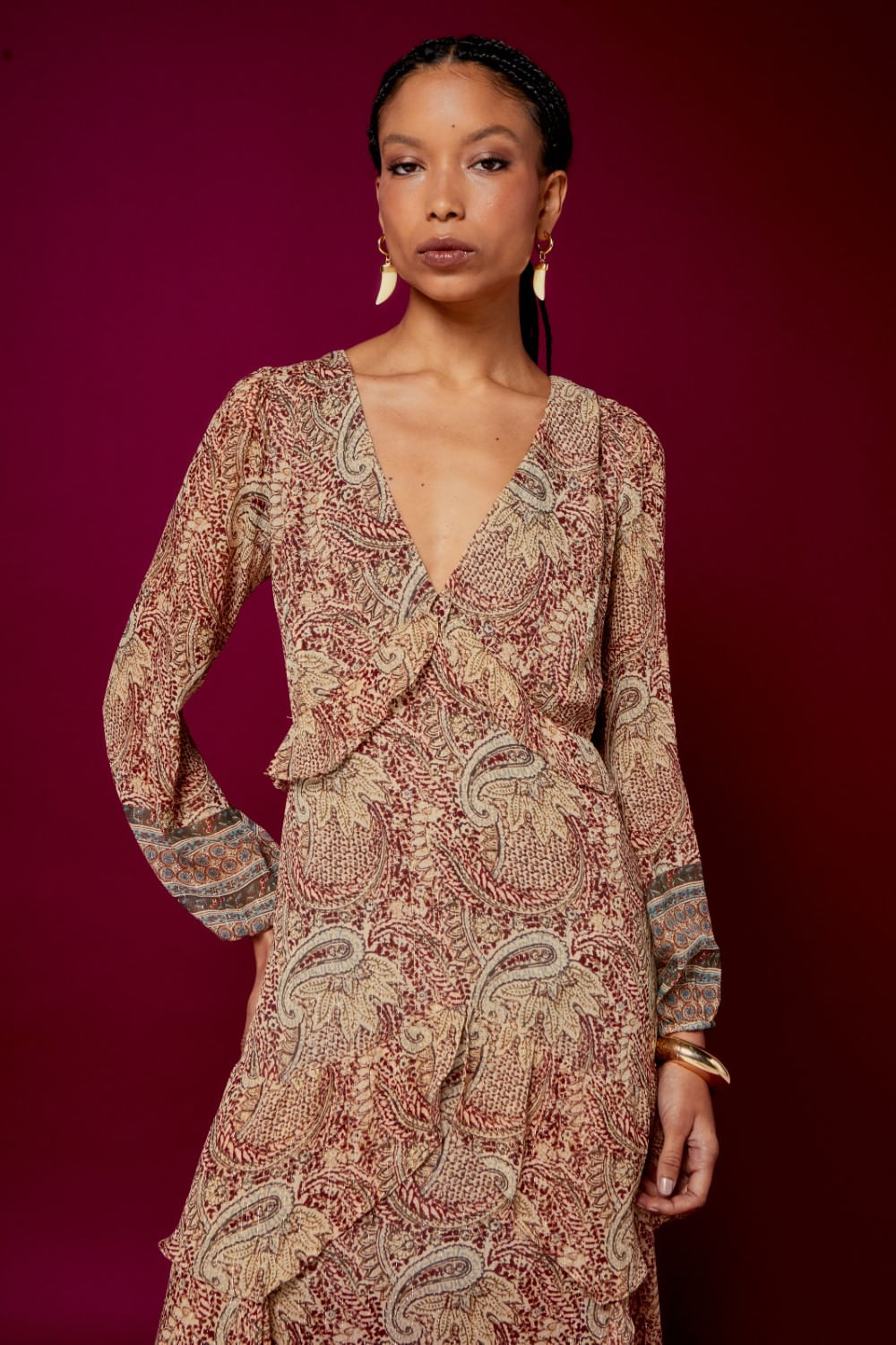 VESTIDO BABADOS ESTAMPA PIA LUREX