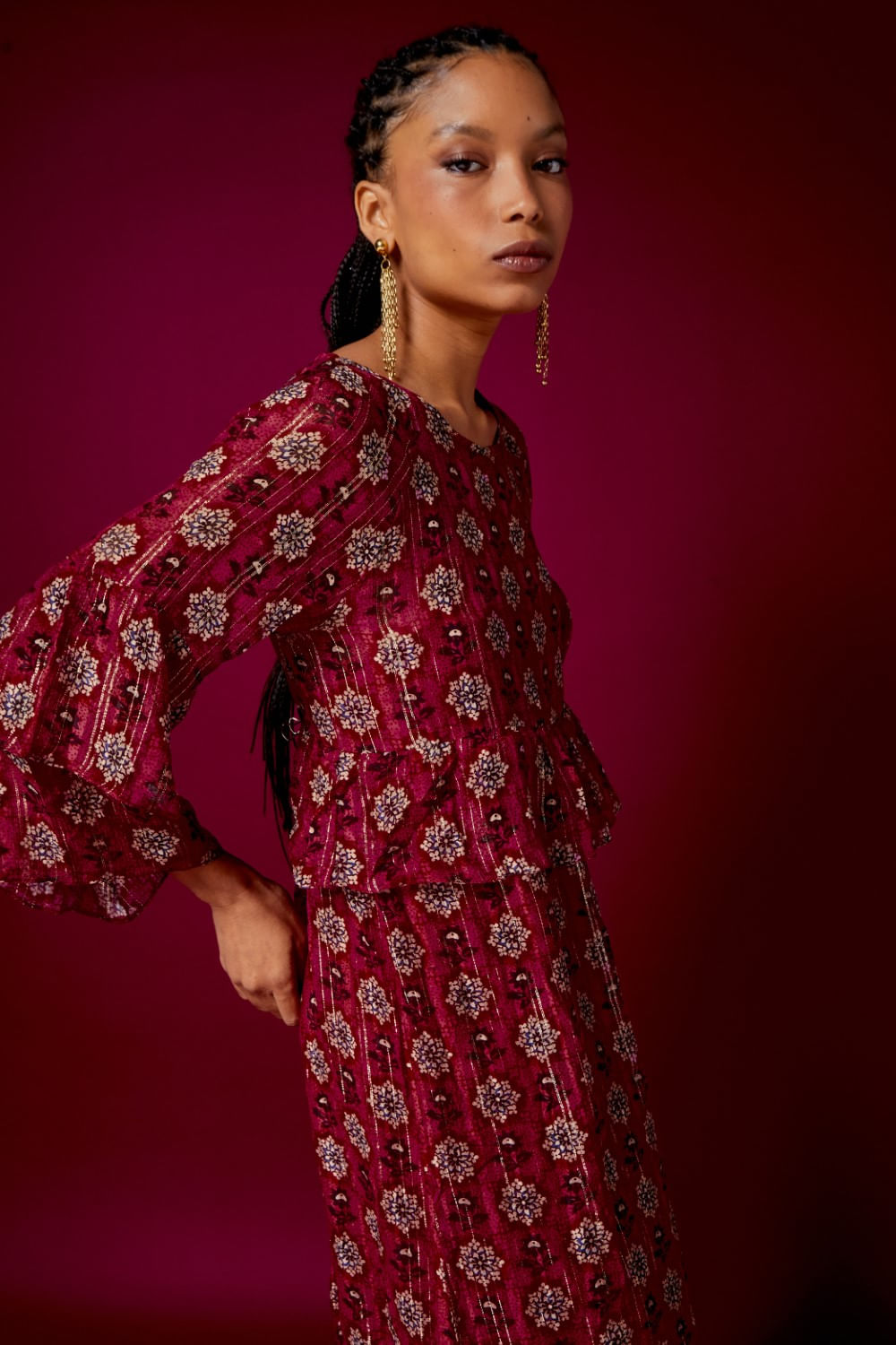 VESTIDO BABADOS ESTAMPA ULLA LUREX