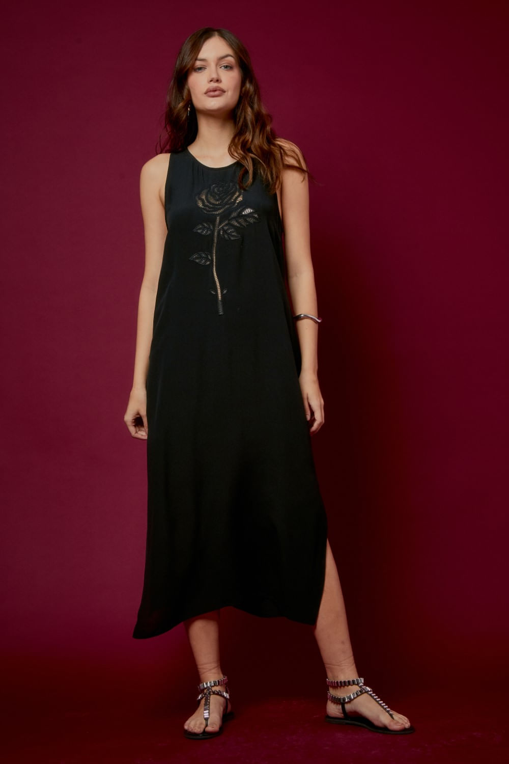VESTIDO SEDA BORDADO FLOR