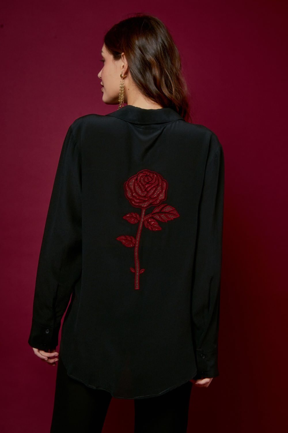 CAMISA SEDA BORDADO FLOR