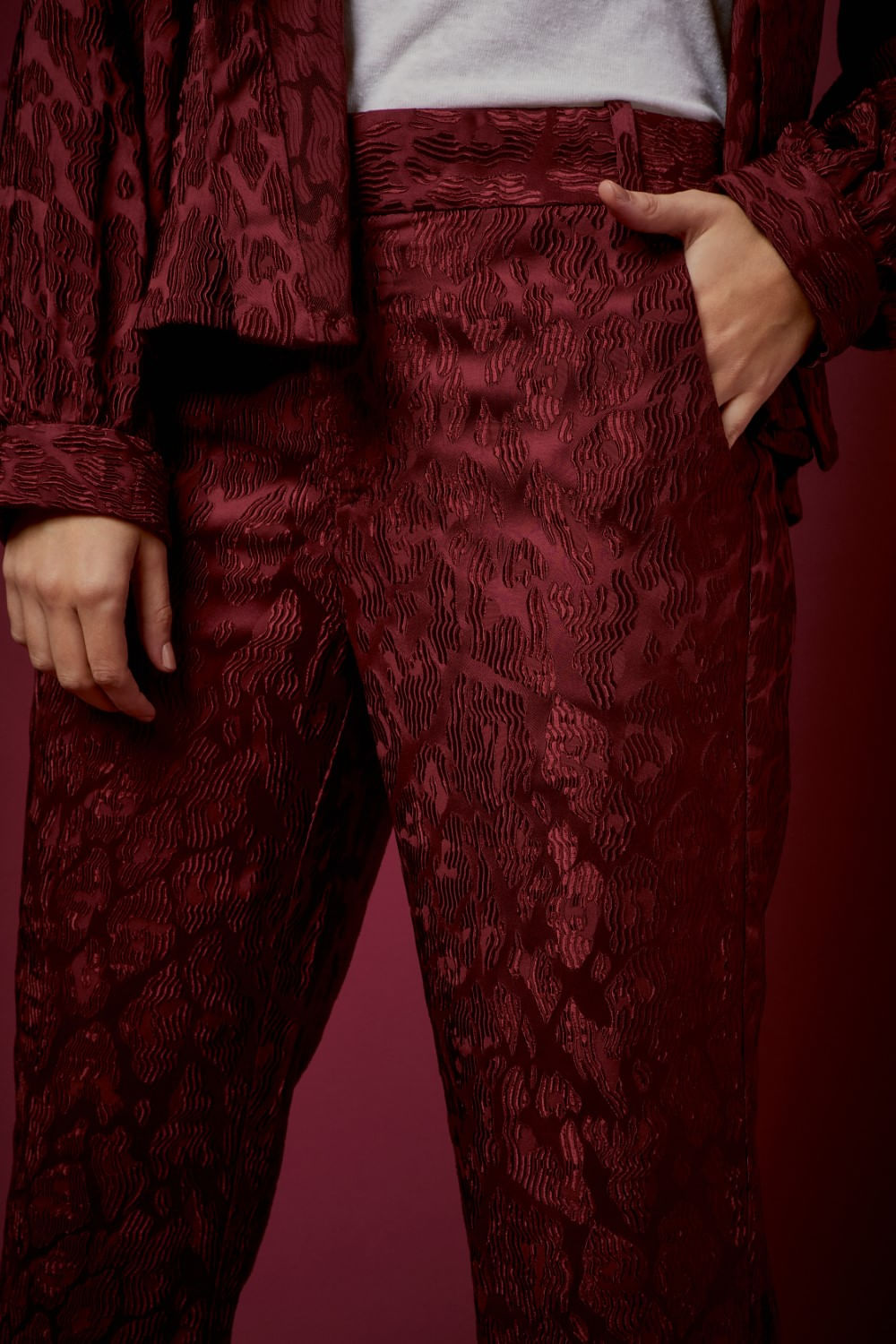 CALÇA NERVURAS