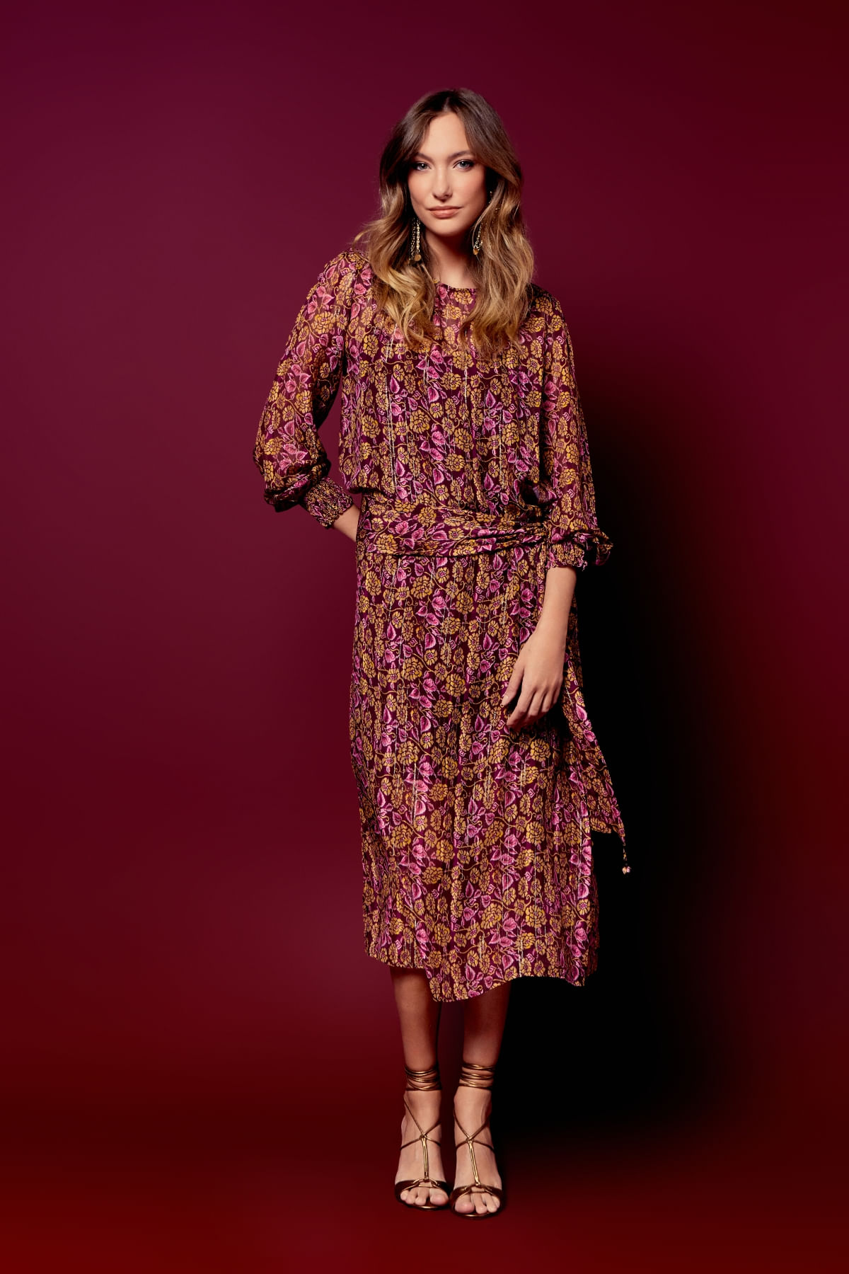 VESTIDO COM FAIXA ESTAMPA EVA LUREX