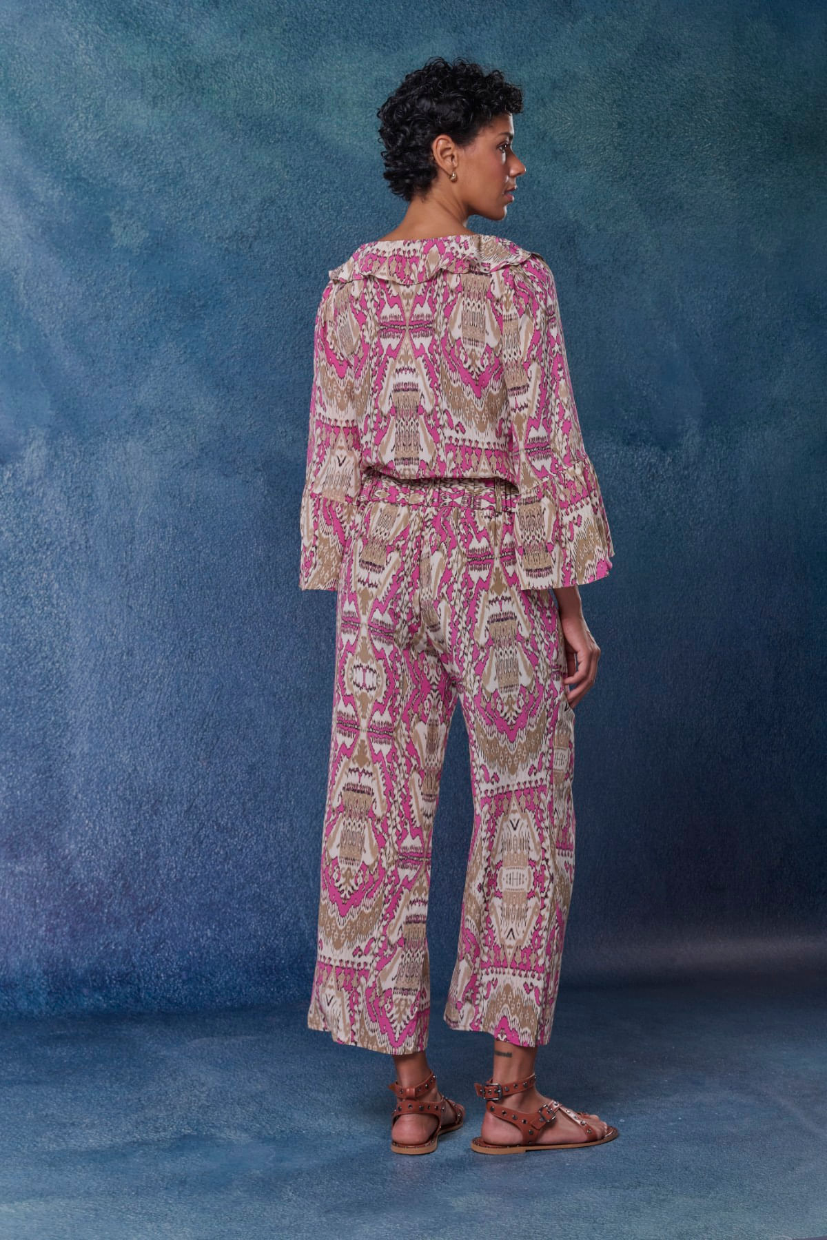 06100149_005_04_costas