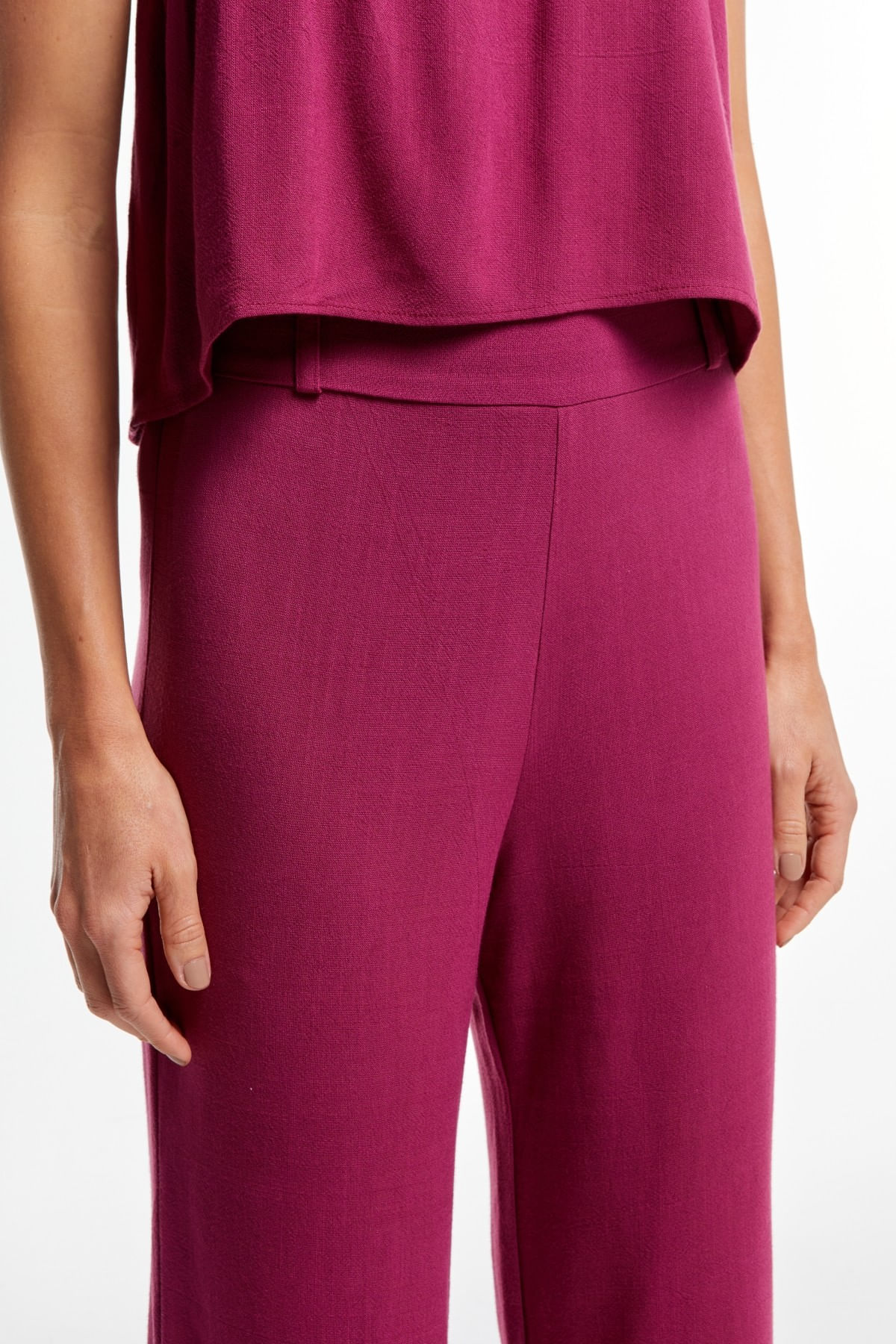 06040461_424_02-CALCA-LINHO-STRONG