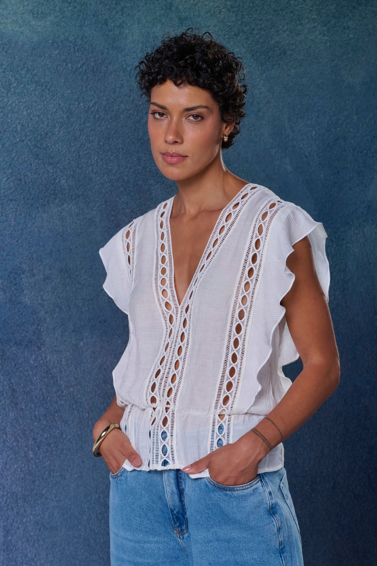 05201086_075_02-BLUSA-DETALHES-RENDA