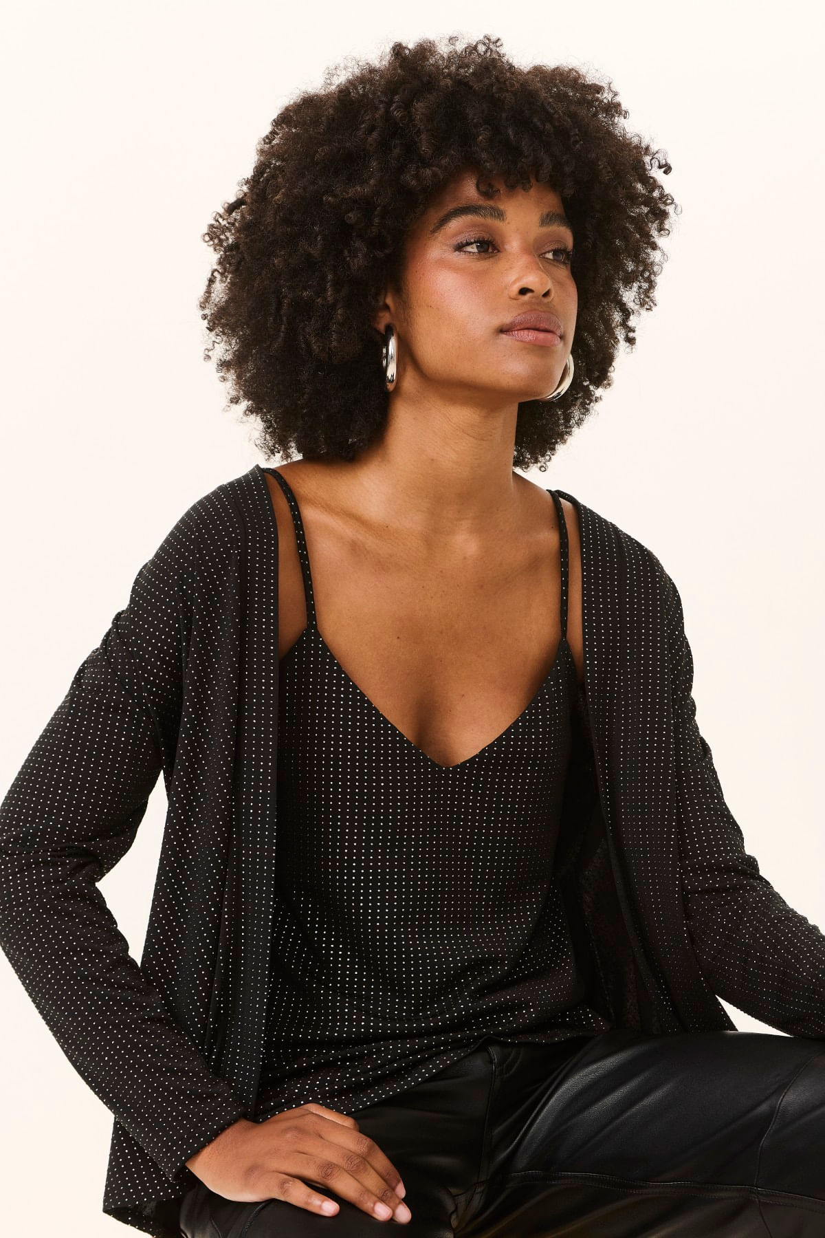 01050457_001_03-CASACO-MINI-TACHAS