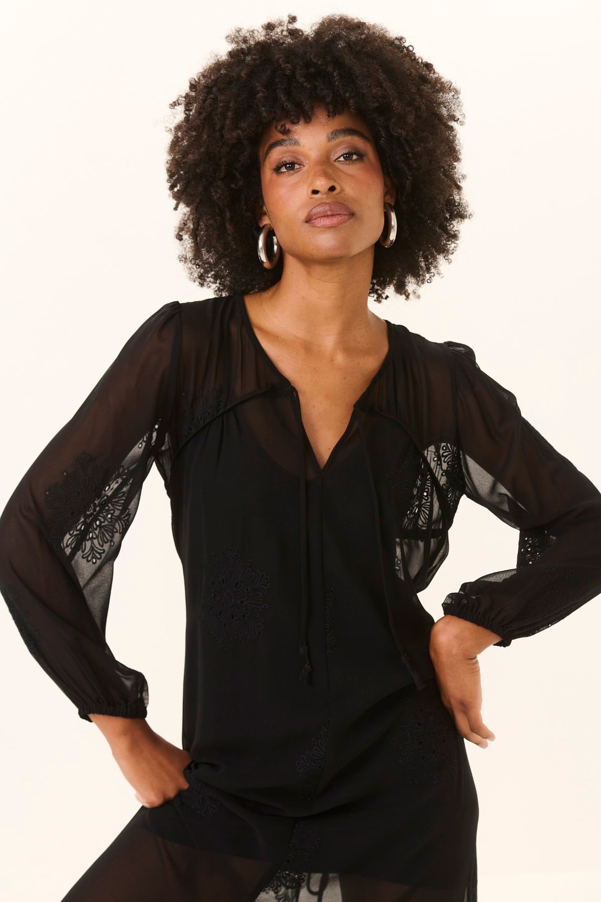 04201678_001_03-VESTIDO-BORDADO-MANDALA