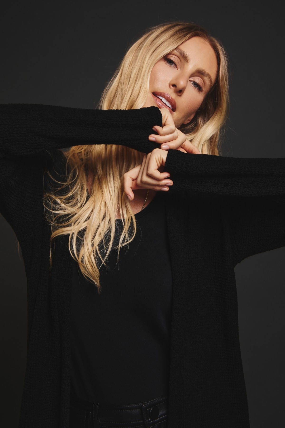 01050459_001_03-CASACO-TEXTURE-BLACK