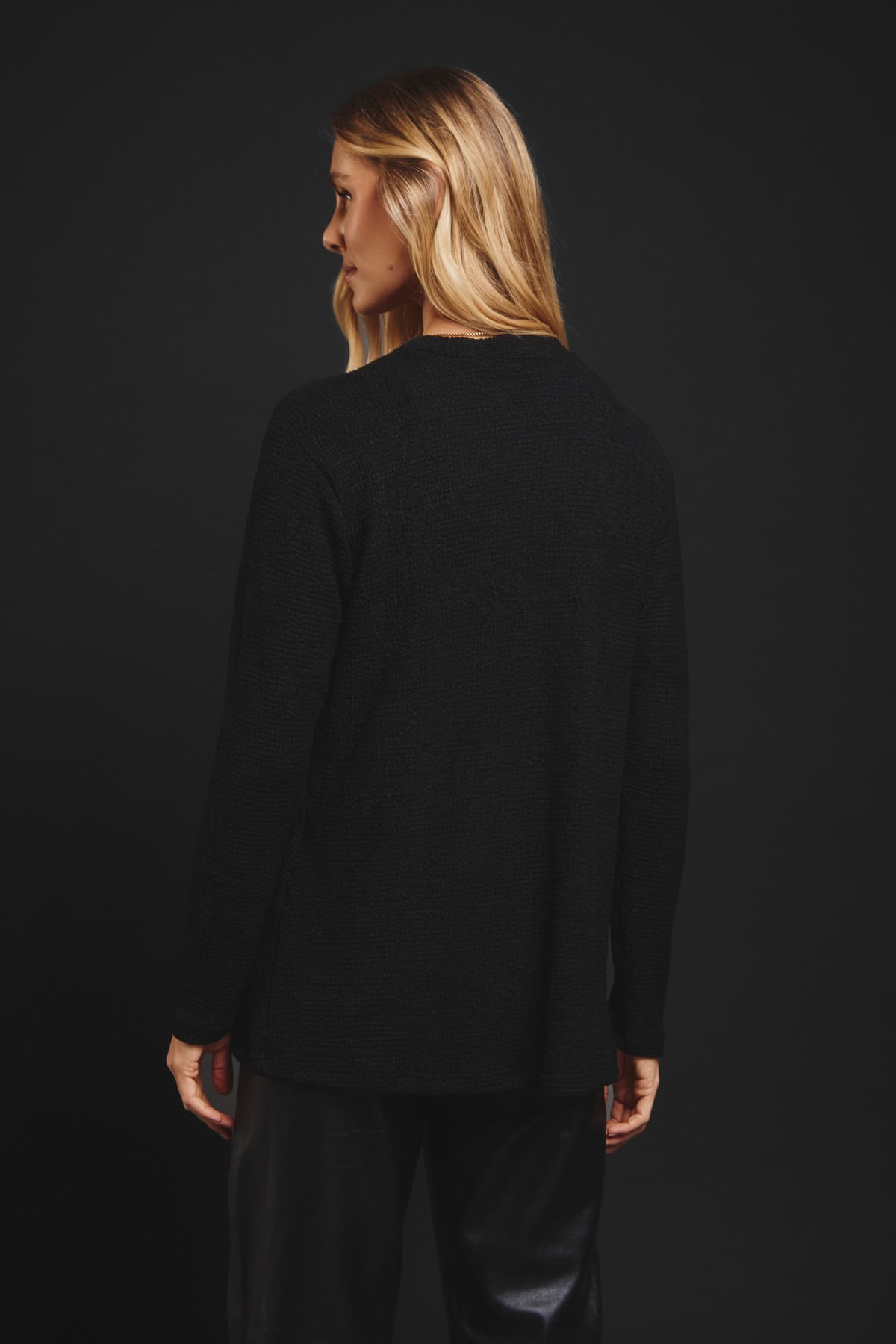 01050459_001_04-CASACO-TEXTURE-BLACK