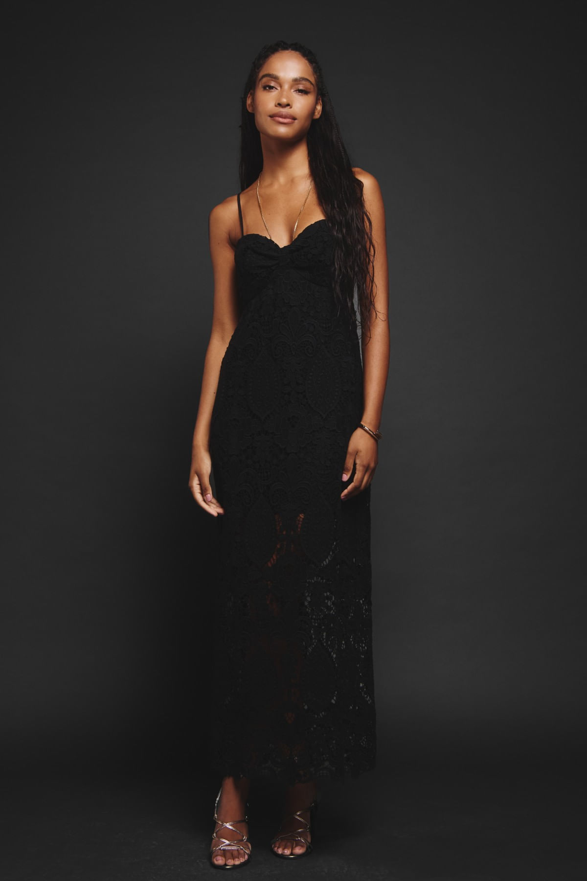 04010395_001_01-VESTIDO-RENDA-LURDES