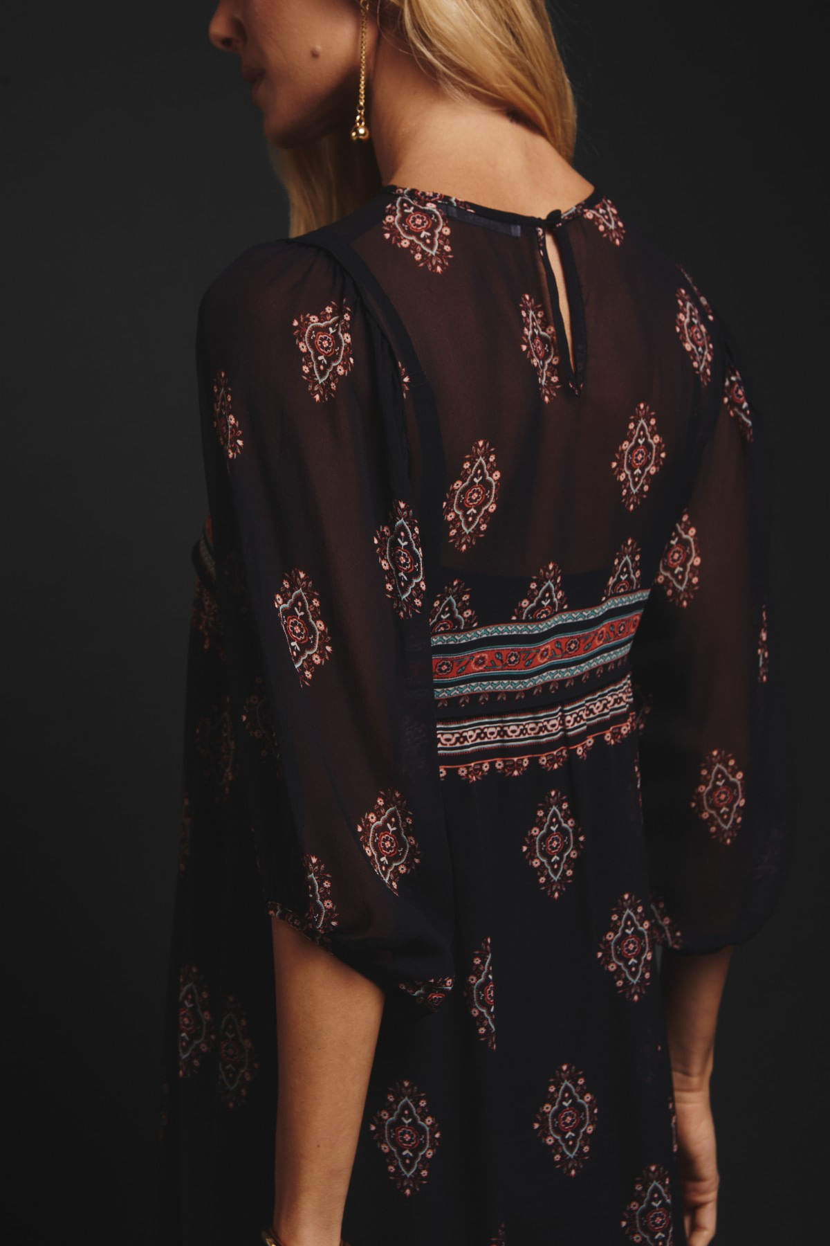 04201733_001_04-VESTIDO-SEDA-MIDI-ESTAMPA-EIRA