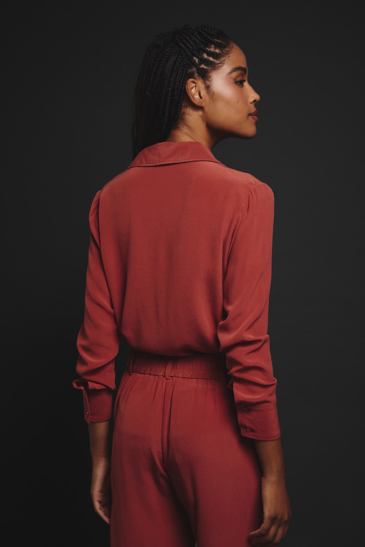 05182081_097_04-CAMISA-SEDA-BASIC