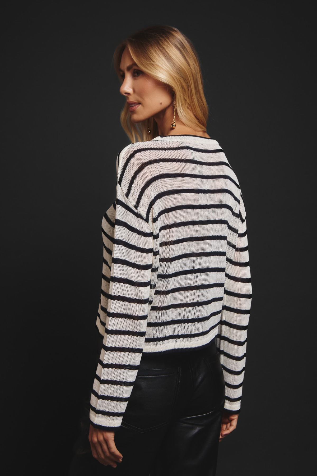 05182083_001_04-BLUSA-TRICOT-LISTRAS