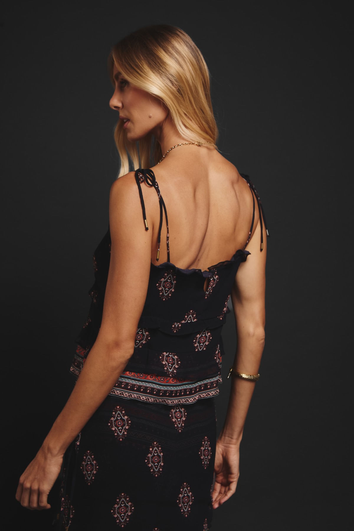 05190335_001_04-BLUSA-ALCINHA-SEDA-ESTAMPA-EIRA