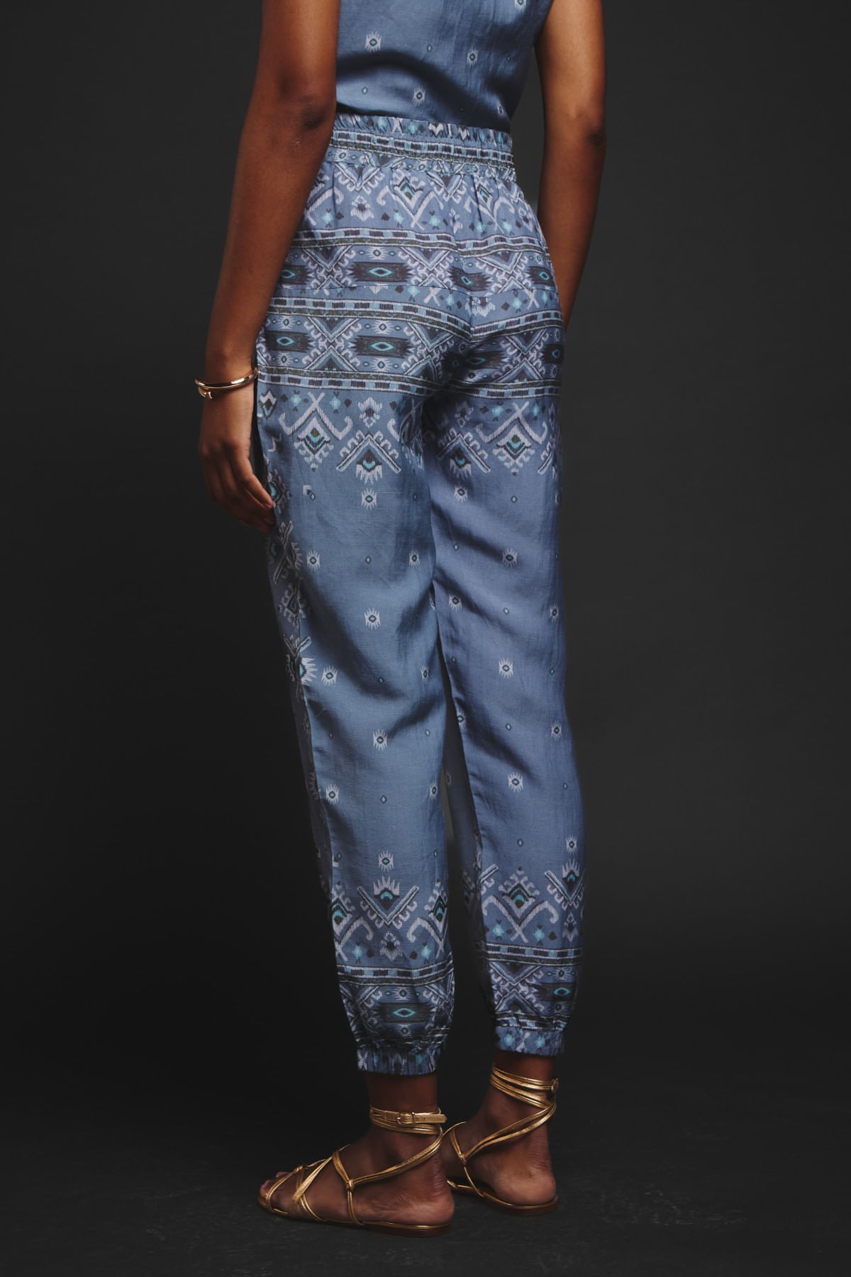 06030569_006_04-CALCA-ESTAMPA-KALOM