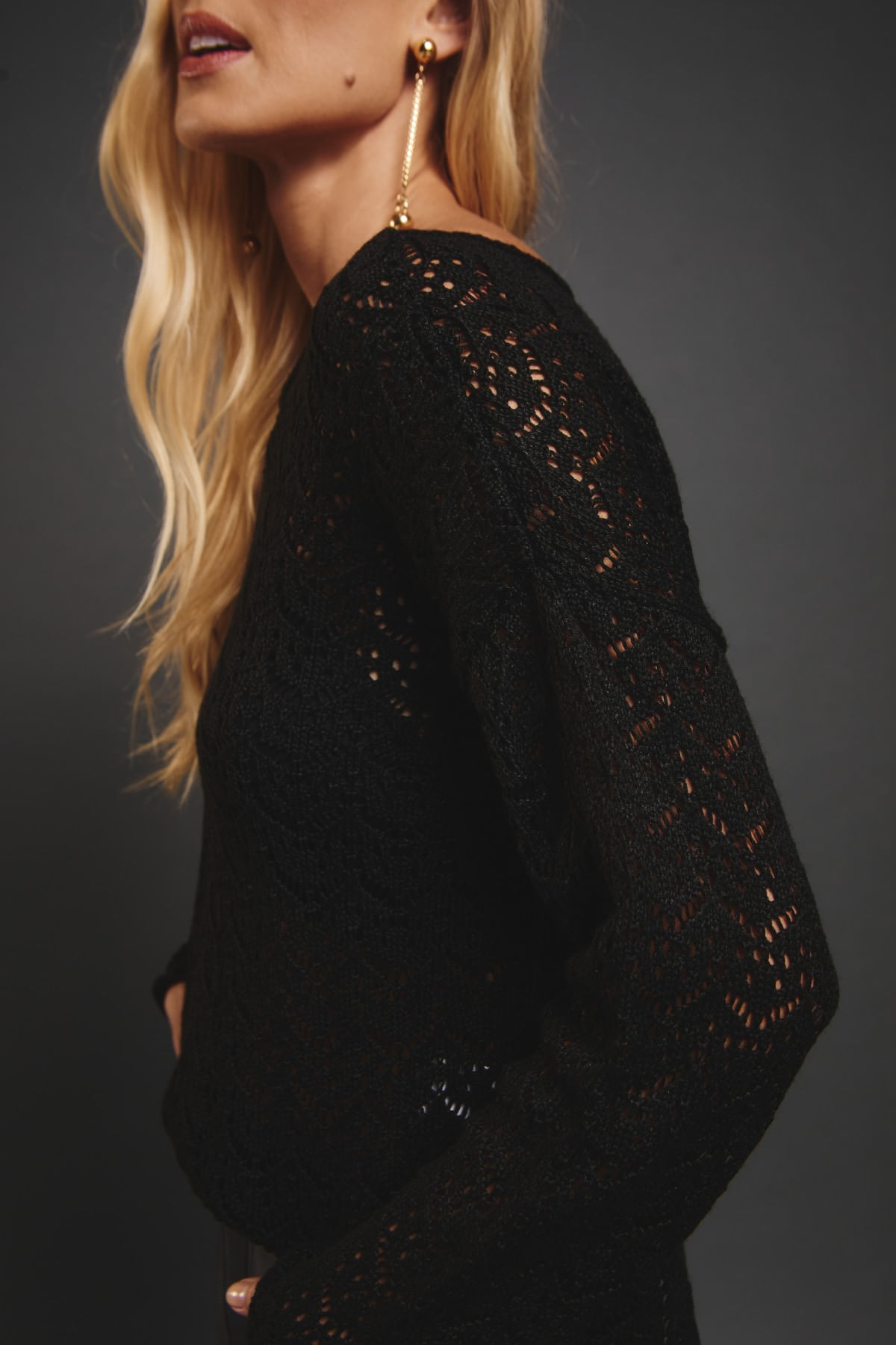 05182111_001_03-BLUSA-TRICOT-VAZADO
