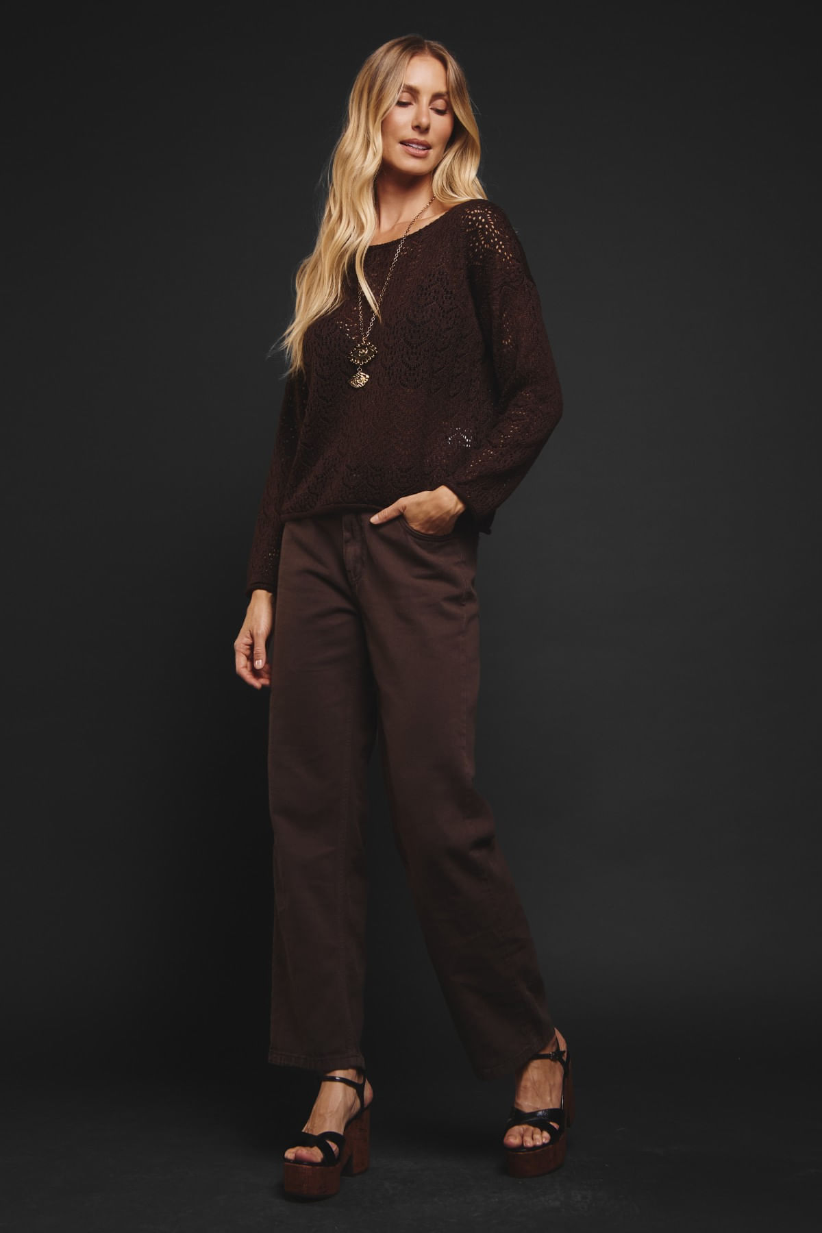 05182111_067_01-BLUSA-TRICOT-VAZADO