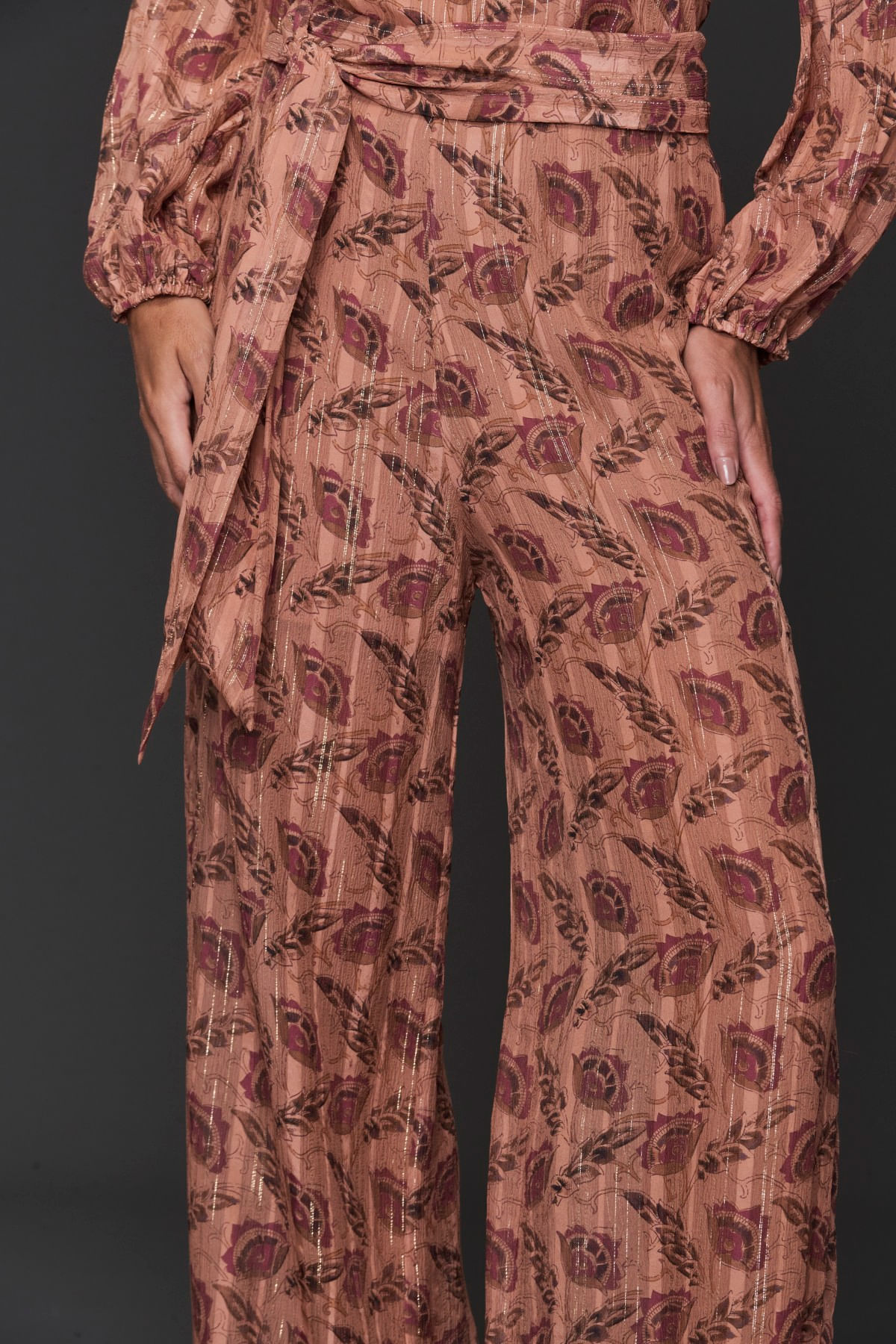 06040502_042_02-CALCA-ESTAMPA-NIVE-LUREX-COM-FAIXA