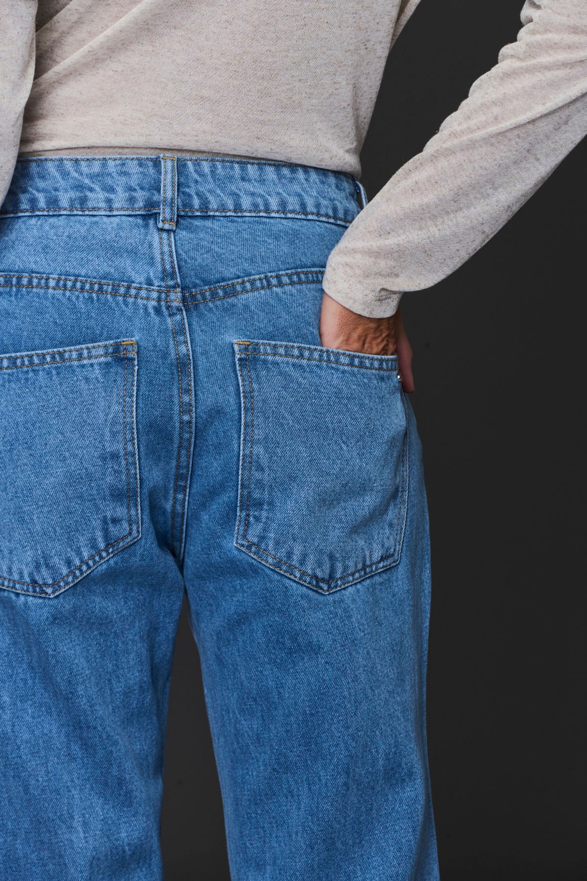 06040506_006_04-CALCA-JEANS-FENDA