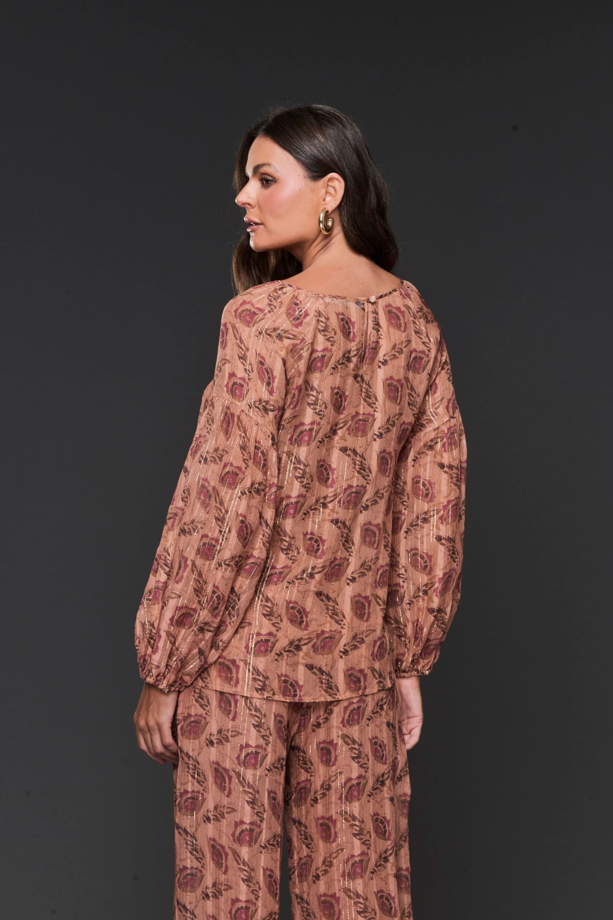 05182101_042_04-BATA-SEDA-ESTAMPA-NVE-LUREX