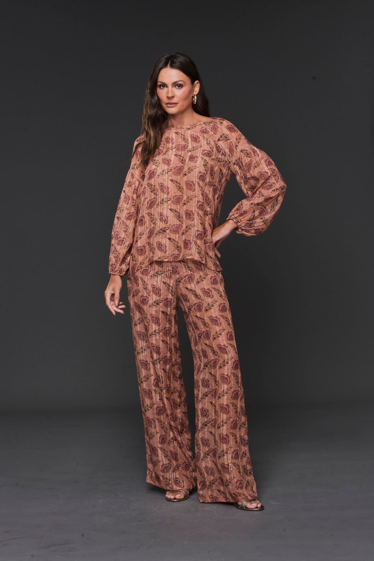 05182101_042_01-BATA-SEDA-ESTAMPA-NVE-LUREX