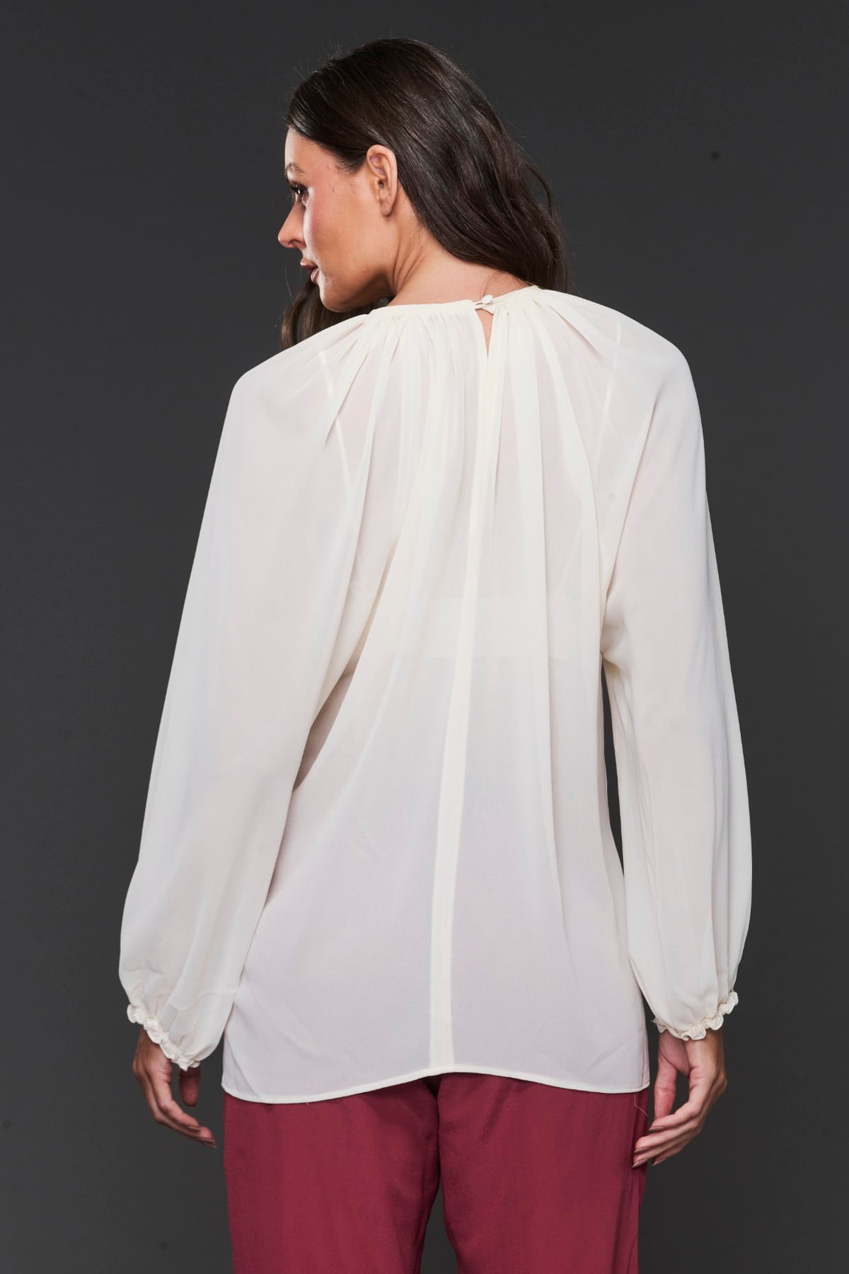 05181987_075_04-BLUSA-AMPLA-TRANCADA