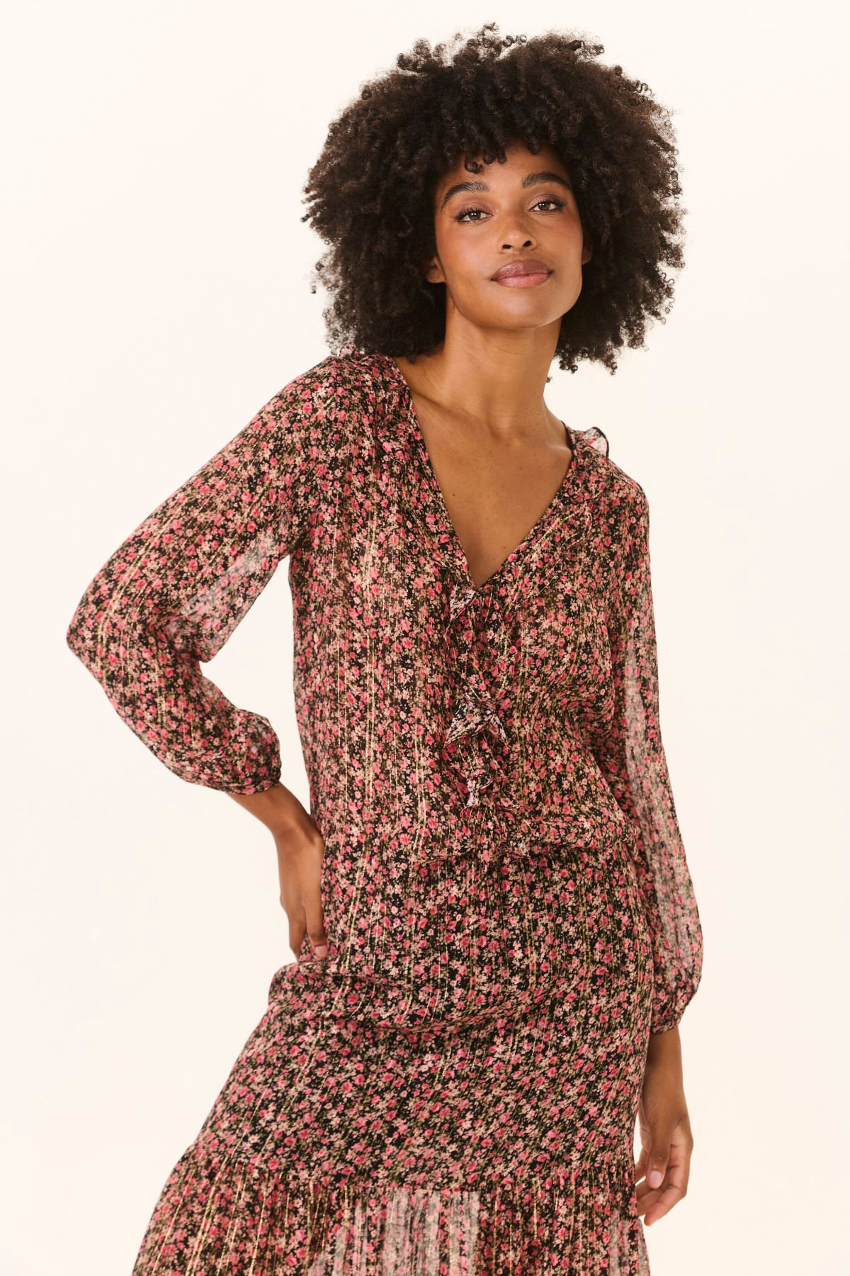 05182084_001_02-BLUSA-SEDA-BABADOS-ESTAMPA-SIV-LUREX